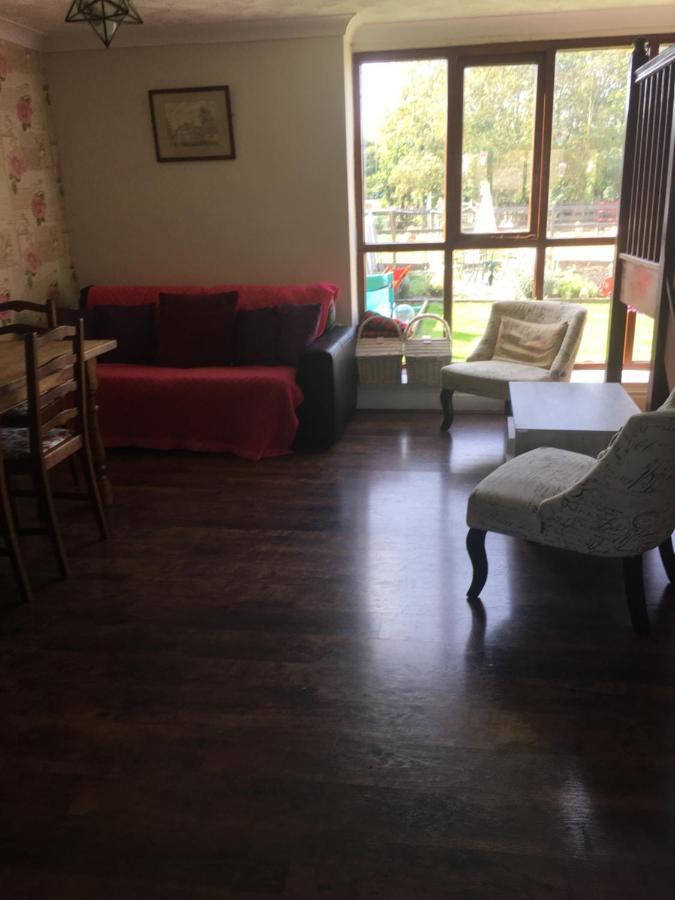 Willow Barn Уисбийч Екстериор снимка