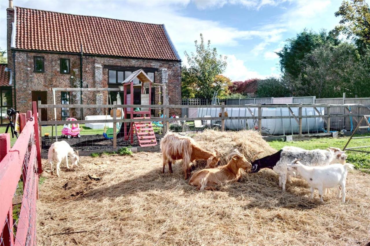Willow Barn Уисбийч Екстериор снимка